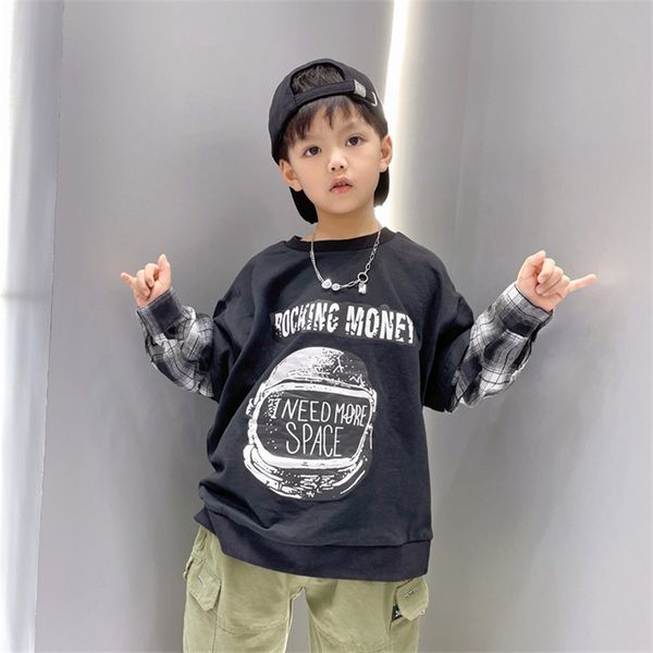 children's sweater autumn 2021 ace new fake two-piece pullover loose splicing sleeve robot bottoming top, Black
children's sweater autumn 2021 ace new fake two-piece pullover loose splicing sleeve robot bottoming top, Black