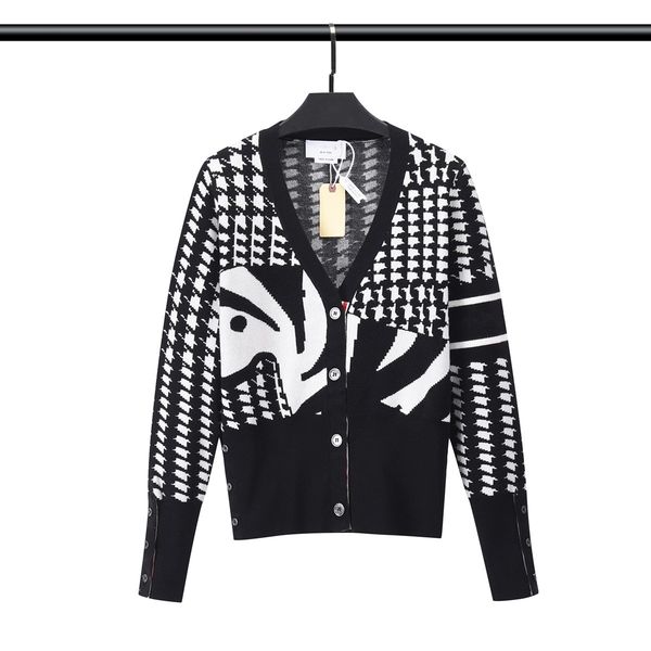 women's knitwear cardigan sweater jacket new style zebra tuti long sleeve v-neck men and women same style casual jacket coat, White;black
women's knitwear cardigan sweater jacket new style zebra tuti long sleeve v-neck men and women same style casual jacket coat, White;black
