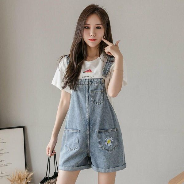 regular denim strap shorts female chrysanthemum embroidery shorts 2021 summer new high waist women overalls, White;black
regular denim strap shorts female chrysanthemum embroidery shorts 2021 summer new high waist women overalls, White;black