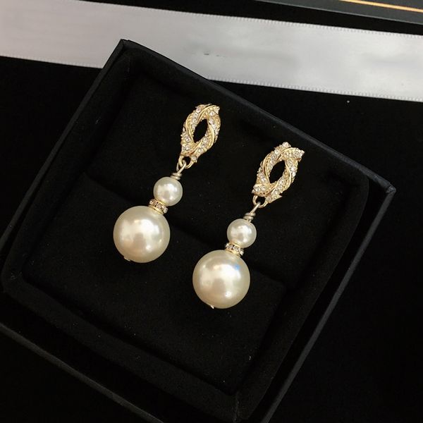 women designer earrings classic letter logo mahua inlaid diamond gourd pearl pendant stud l0-c5, Golden;silver
women designer earrings classic letter logo mahua inlaid diamond gourd pearl pendant stud l0-c5, Golden;silver