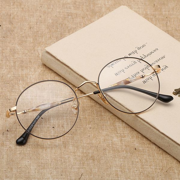 fashion personality flat lens simple metal eyeglass men and women the same round glasses frame can be equipped with myopia, White;black
fashion personality flat lens simple metal eyeglass men and women the same round glasses frame can be equipped with myopia, White;black