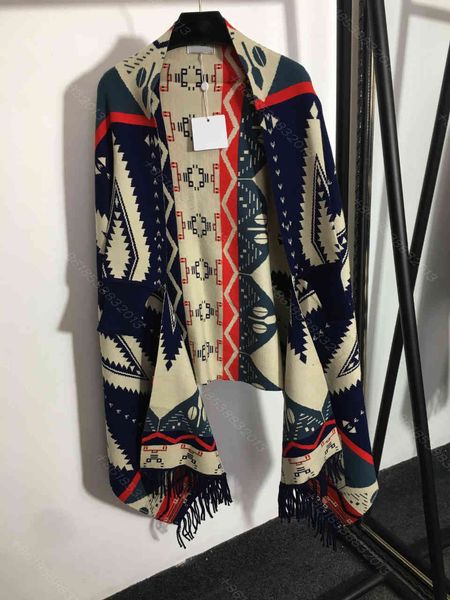 2021ss fashion women designer wool knit cape shawl ethnic style retro jacquard tassel midi long sleeve coat brand letter logo girls clothes, Tan;black
2021ss fashion women designer wool knit cape shawl ethnic style retro jacquard tassel midi long sleeve coat brand letter logo girls clothes, Tan;black