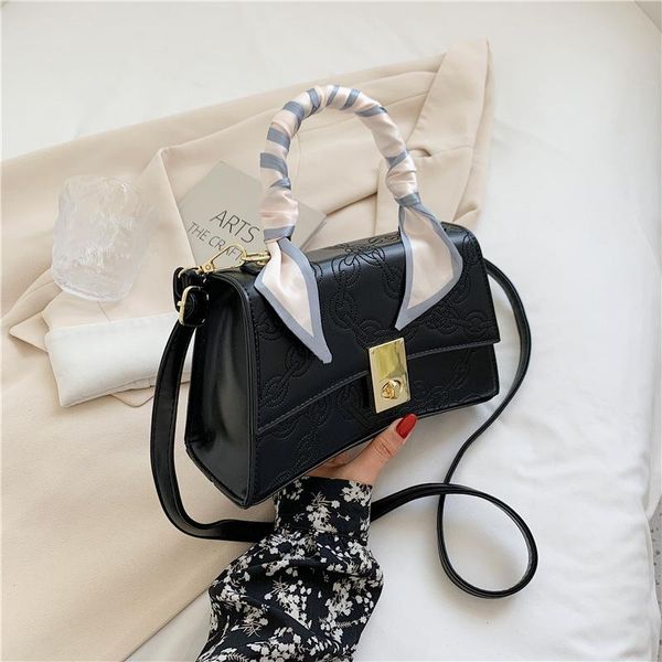evening bags 2021 fashion luxury designer printed silk scarf trapezoidal flap handbag pu leather cross body shoulder bag cc
evening bags 2021 fashion luxury designer printed silk scarf trapezoidal flap handbag pu leather cross body shoulder bag cc