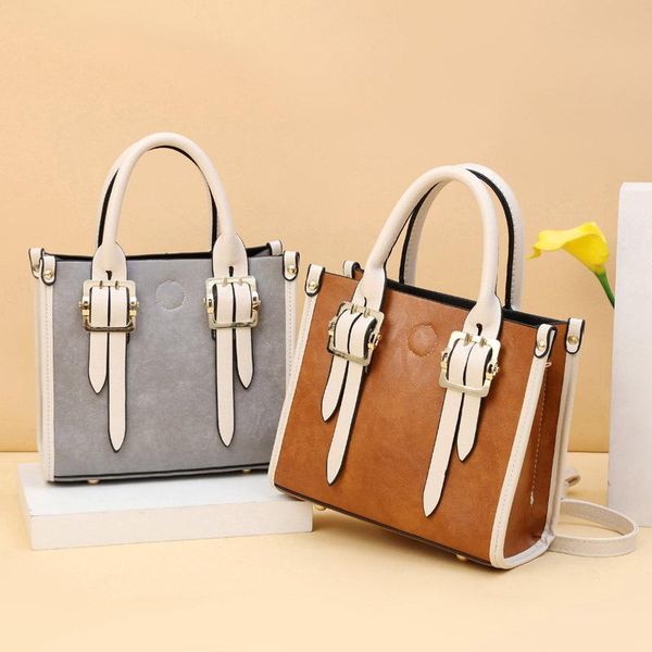 evening bags 2021 fashion tassel women shoulder bordered handbag pu leather female large tote bag ladies hand sac be05261
evening bags 2021 fashion tassel women shoulder bordered handbag pu leather female large tote bag ladies hand sac be05261