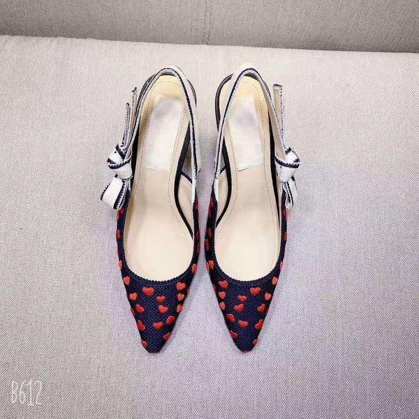 2021 xury sandals digner woman slipper summer fashion jelly slide high heel slippers brand casual sho womens leather
2021 xury sandals digner woman slipper summer fashion jelly slide high heel slippers brand casual sho womens leather