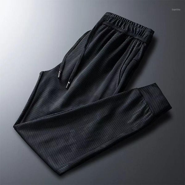 running pants summer high elastic ice silk men's thin breathable loose mesh quick-drying casual sports trousers1, Black;blue
running pants summer high elastic ice silk men's thin breathable loose mesh quick-drying casual sports trousers1, Black;blue