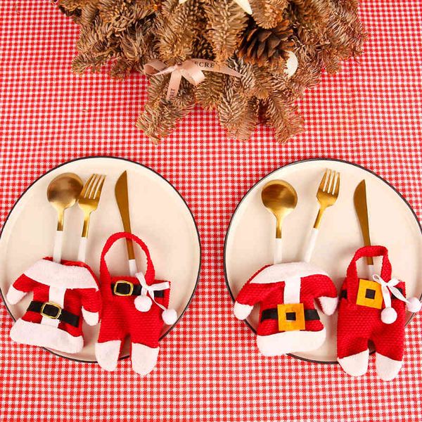 christmas deskdecoration knife and fork bag tableware set plastic belt deduction paste cloth
christmas deskdecoration knife and fork bag tableware set plastic belt deduction paste cloth