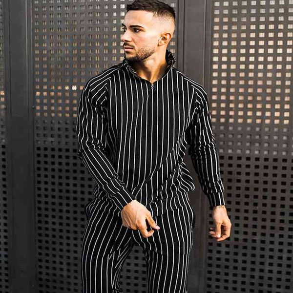 2021 new spring and autumn striped men's fitness running long sleeve sweater slim fit pants suit, Gray
2021 new spring and autumn striped men's fitness running long sleeve sweater slim fit pants suit, Gray