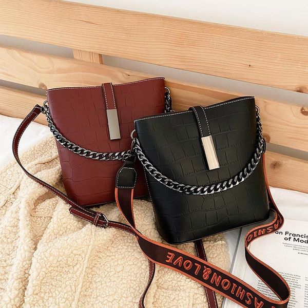 shoulder bags net celebrity fashion small bag winter 2021 trendy texture single handbag messenger wild ins broadband bucket
shoulder bags net celebrity fashion small bag winter 2021 trendy texture single handbag messenger wild ins broadband bucket