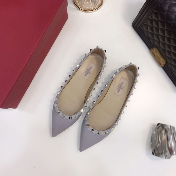 2021 good quality fashion women luxurys designers shoes designer sandals womens luxury high heels sandal dress shoess with box size 35-41 -h, Black
2021 good quality fashion women luxurys designers shoes designer sandals womens luxury high heels sandal dress shoess with box size 35-41 -h, Black