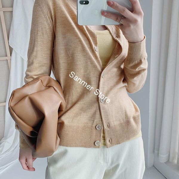 2021 new o pescoo camisola de animal bordado manga longa trs cores feminino casual malha cardigan incio do outono 21c9, White;black
2021 new o pescoo camisola de animal bordado manga longa trs cores feminino casual malha cardigan incio do outono 21c9, White;black