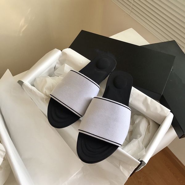 classic simple fashion designer slippers summer and fall sandals luxury shoes, Black
classic simple fashion designer slippers summer and fall sandals luxury shoes, Black