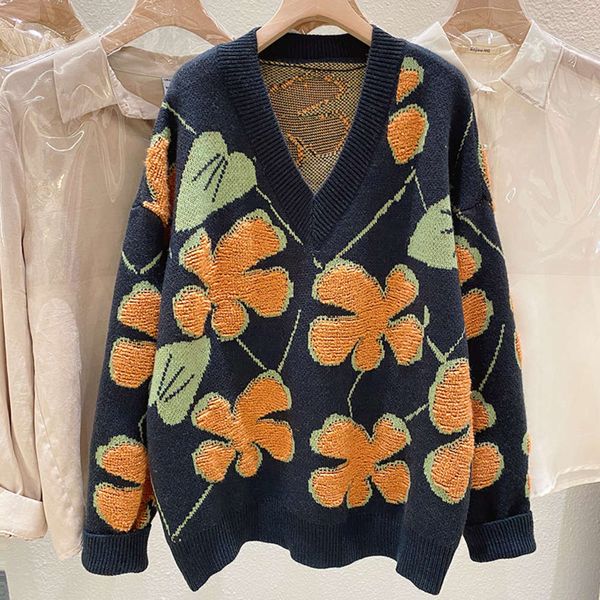 fashion embroidery pullover jacquard v-neck autumn winter slouchy women's jacket with loose and versatile thick sweater luxury, White;black
fashion embroidery pullover jacquard v-neck autumn winter slouchy women's jacket with loose and versatile thick sweater luxury, White;black