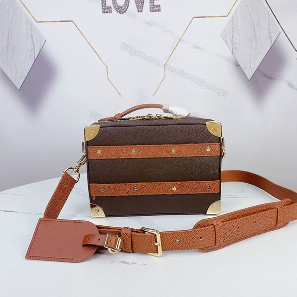 men's messenger bags handle trunk box shoulder cross body letter embossed logo leather handbag vintage mini metal corner outdoor sport
men's messenger bags handle trunk box shoulder cross body letter embossed logo leather handbag vintage mini metal corner outdoor sport