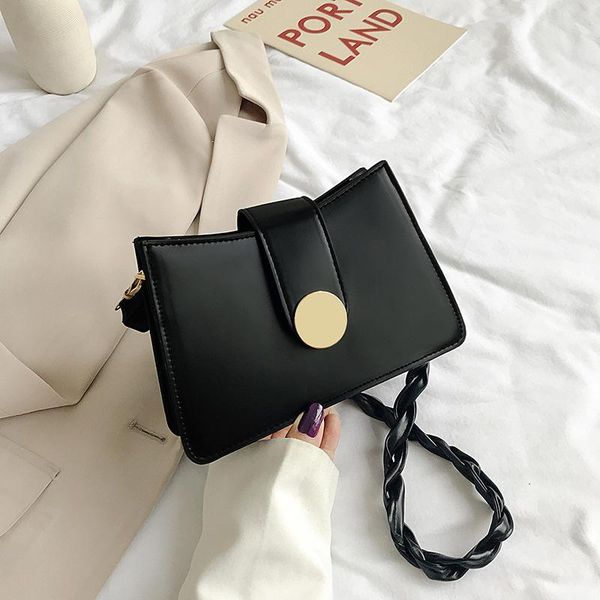 new women's bag pouches 2021 line new fashion messenger shoulder bags for women 
new women's bag pouches 2021 line new fashion messenger shoulder bags for women
