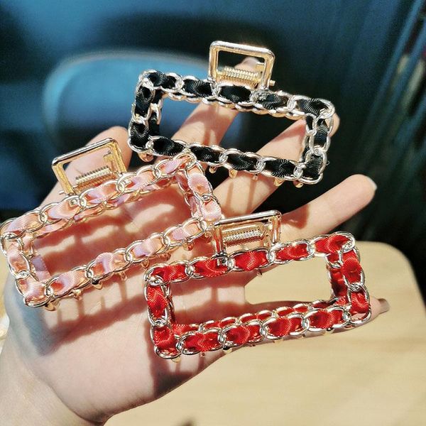 hair accessories fashion hollow chain metal women claw geometric girls bathing hairpins barrettes styling tool
hair accessories fashion hollow chain metal women claw geometric girls bathing hairpins barrettes styling tool