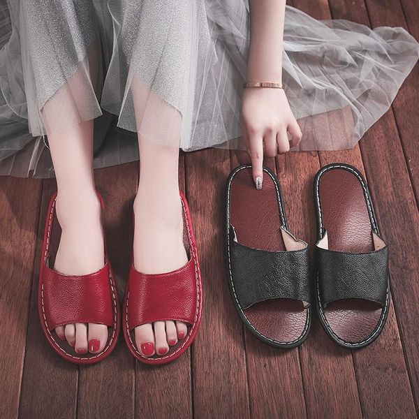 black leather slippers women couple indoor non-slip flat shoes girls fashion summer house home cute ladies socks slippers
black leather slippers women couple indoor non-slip flat shoes girls fashion summer house home cute ladies socks slippers