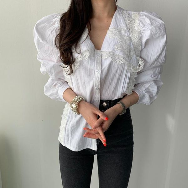 women's blouses & shirts 2021 arrival elegant women shirt lace stitching lantern sleeve doll collar korean style loose blouse blusas r, White
women's blouses & shirts 2021 arrival elegant women shirt lace stitching lantern sleeve doll collar korean style loose blouse blusas r, White