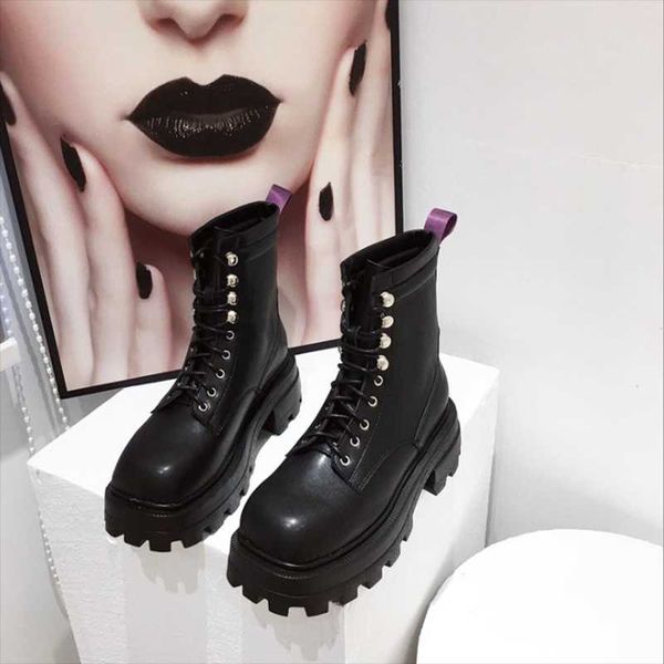 boots 2021 genuine ladies lace up low heel ankle for female casual shoes woman's leather short bota, Black
boots 2021 genuine ladies lace up low heel ankle for female casual shoes woman's leather short bota, Black