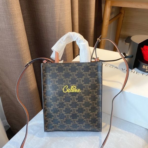 2021 messenger style single shoulder hand bag triumphal arch qixi mini embroidery bag luxuryss designerss yw
2021 messenger style single shoulder hand bag triumphal arch qixi mini embroidery bag luxuryss designerss yw