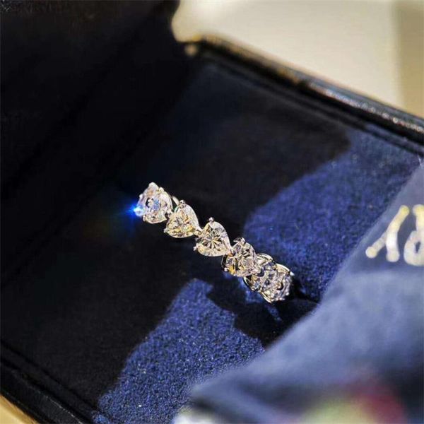 wedding rings 2021 fashion cz heart ring for women trendy "love" white cubic zirconia design jewelry hand accessories, Slivery;golden
wedding rings 2021 fashion cz heart ring for women trendy "love" white cubic zirconia design jewelry hand accessories, Slivery;golden