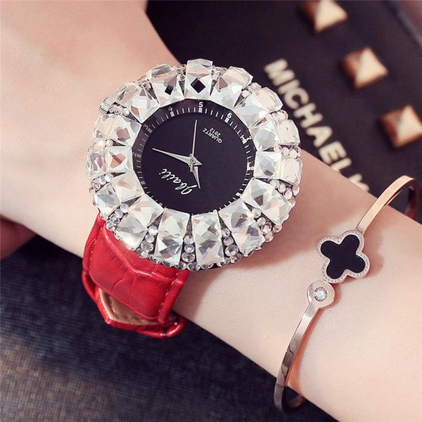 wristwatches women watches 2021 stylish red rhinestone bling big dial charming wristwatch leather watchband saats, Slivery;brown
wristwatches women watches 2021 stylish red rhinestone bling big dial charming wristwatch leather watchband saats, Slivery;brown