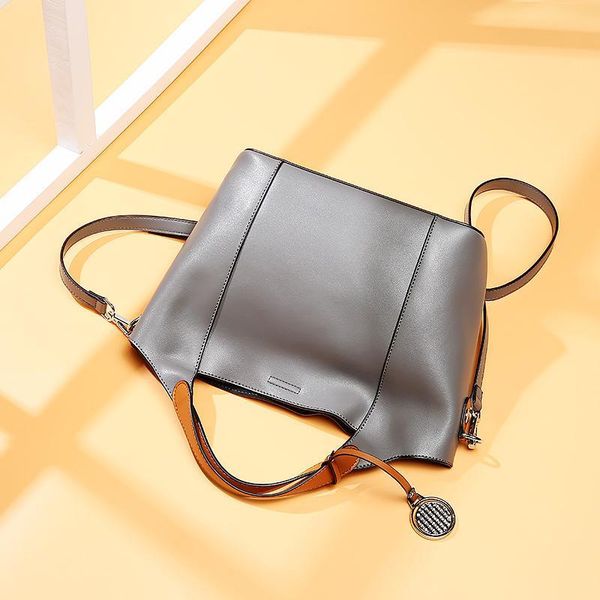 ladies bucket bag leather diagonal shoulder shopping bbag european and american retro large capacity portable tote 0788
ladies bucket bag leather diagonal shoulder shopping bbag european and american retro large capacity portable tote 0788