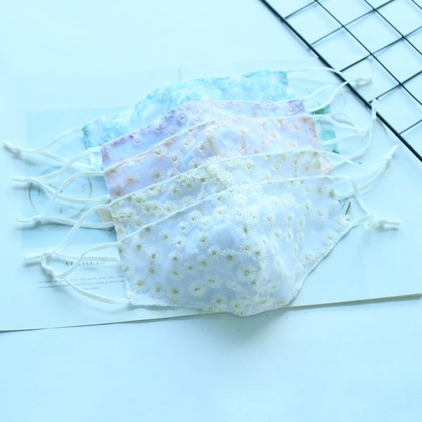 special lace daisy mask, dustproof, breathable, washable, adjustable ear buckle and insert gasket
special lace daisy mask, dustproof, breathable, washable, adjustable ear buckle and insert gasket