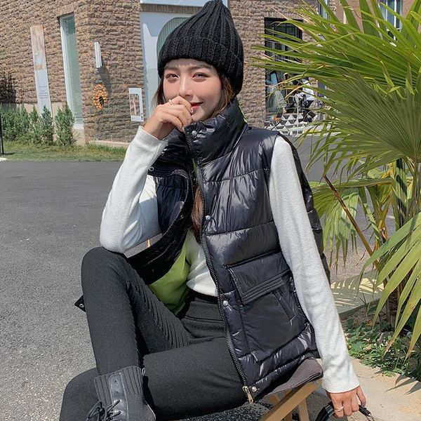 women's vests autumn winter women waistcoat vest 2021 casual solid sleeveless pockets thick warm padded coat female, Black;white
women's vests autumn winter women waistcoat vest 2021 casual solid sleeveless pockets thick warm padded coat female, Black;white
