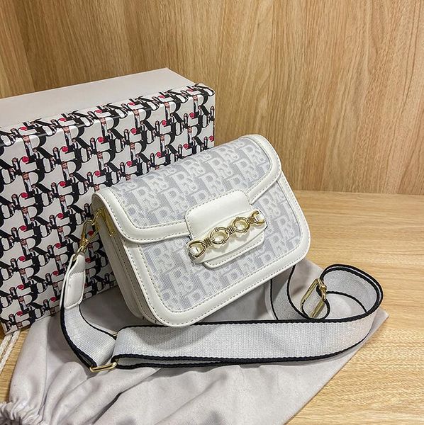 factory wholesale women chain bag retro joker printed semicircle womens saddle bags small fresh striped fashion handbag street fashions leat
factory wholesale women chain bag retro joker printed semicircle womens saddle bags small fresh striped fashion handbag street fashions leat