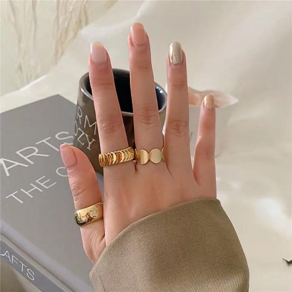 cluster rings uilz ins exaggerated personality chain ring opening adjustable design sense wild fashion for women banquet wedding, Golden;silver
cluster rings uilz ins exaggerated personality chain ring opening adjustable design sense wild fashion for women banquet wedding, Golden;silver