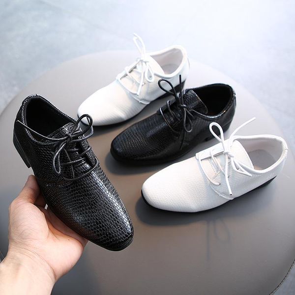 2021 spring autumn new style korean version boy performance black breathable fashion small leather shoes british style, Black;grey
2021 spring autumn new style korean version boy performance black breathable fashion small leather shoes british style, Black;grey