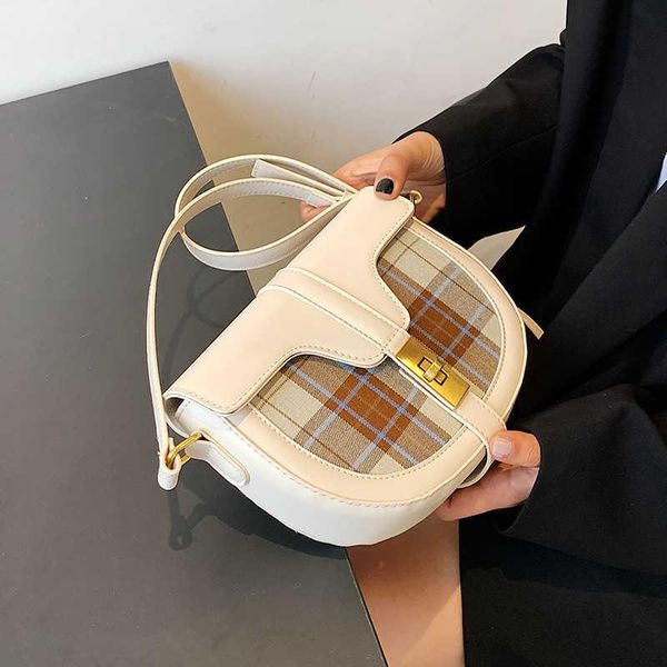 shoulder bags bag summer 2021 fashion high-end sense messenger women's versatile niche lattice saddle
shoulder bags bag summer 2021 fashion high-end sense messenger women's versatile niche lattice saddle