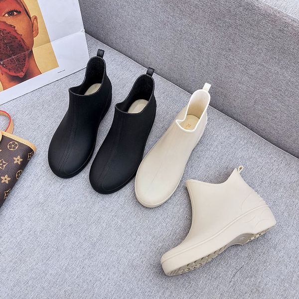 fashion woman ankle rain boots rubber boot non-slip water shoes housewives mark shopping platform shoes galoshes for adult
fashion woman ankle rain boots rubber boot non-slip water shoes housewives mark shopping platform shoes galoshes for adult