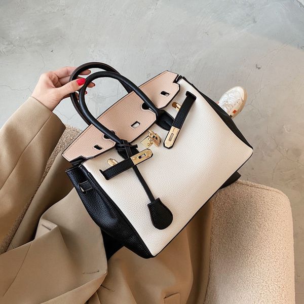 factory lor contrast bag women's 2021 high-end fashion versatile commuting one shoulder slanting cross portable bag luxuryss designerss
factory lor contrast bag women's 2021 high-end fashion versatile commuting one shoulder slanting cross portable bag luxuryss designerss