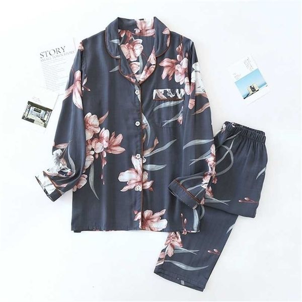 spring and summer viscose ladies small fresh printed artificial cotton pajamas thin cool flowers long-sleeved home service suit 211116, Black;red
spring and summer viscose ladies small fresh printed artificial cotton pajamas thin cool flowers long-sleeved home service suit 211116, Black;red