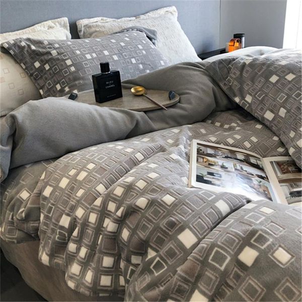 bedding sets light luxury double-sided milk velvet four piece set winter thickened warm quilt cover coral for home
bedding sets light luxury double-sided milk velvet four piece set winter thickened warm quilt cover coral for home