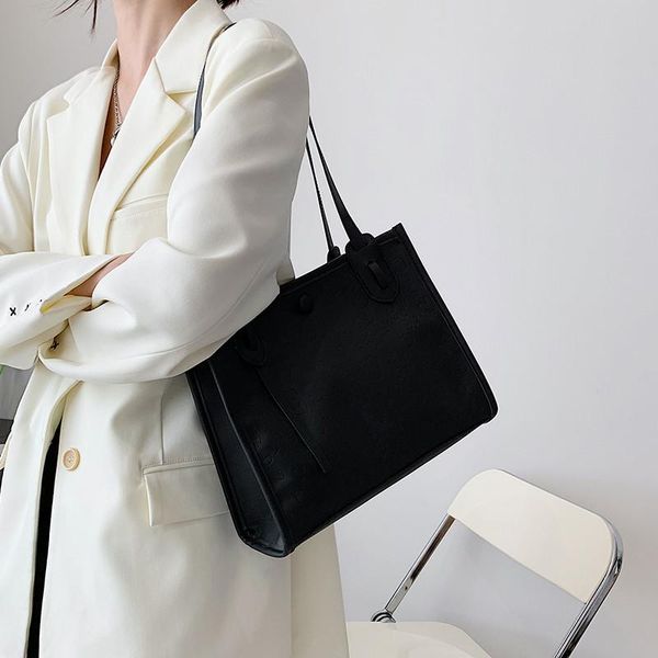 evening bags embossed large-capacity shoulder bag 2021 retro korean female exotic tote women fashion pu
evening bags embossed large-capacity shoulder bag 2021 retro korean female exotic tote women fashion pu