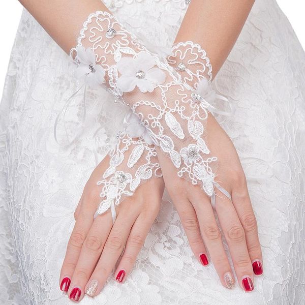 bridal gloves fashion lace short white beading fingerless embroidered wedding for bride marriage accessories
bridal gloves fashion lace short white beading fingerless embroidered wedding for bride marriage accessories