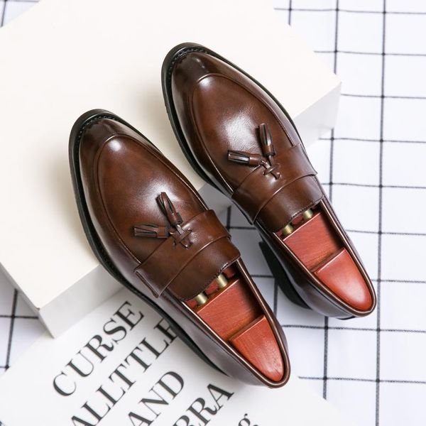 dress shoes 2021 business men shoe black brown mens casual leather slip-on party formal fashion tassel
dress shoes 2021 business men shoe black brown mens casual leather slip-on party formal fashion tassel