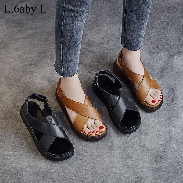sandals 2021 women soft leather fashion roman casual med heels all inside and outside hook&loop black size 35-39
sandals 2021 women soft leather fashion roman casual med heels all inside and outside hook&loop black size 35-39