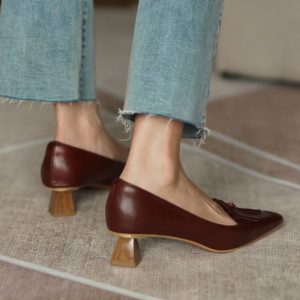womens genuine leather thin heel pointed toe slip-on pumps fringe pointed toe elegant ladies comfort retro derss casual shoes, Black
womens genuine leather thin heel pointed toe slip-on pumps fringe pointed toe elegant ladies comfort retro derss casual shoes, Black