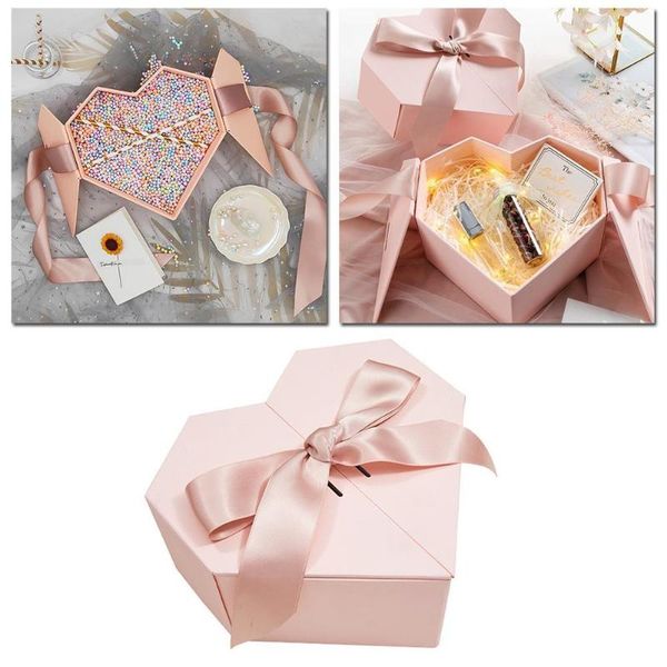 1pc heart shaped gift box creative christmas present day box valentine's candy gift case
1pc heart shaped gift box creative christmas present day box valentine's candy gift case