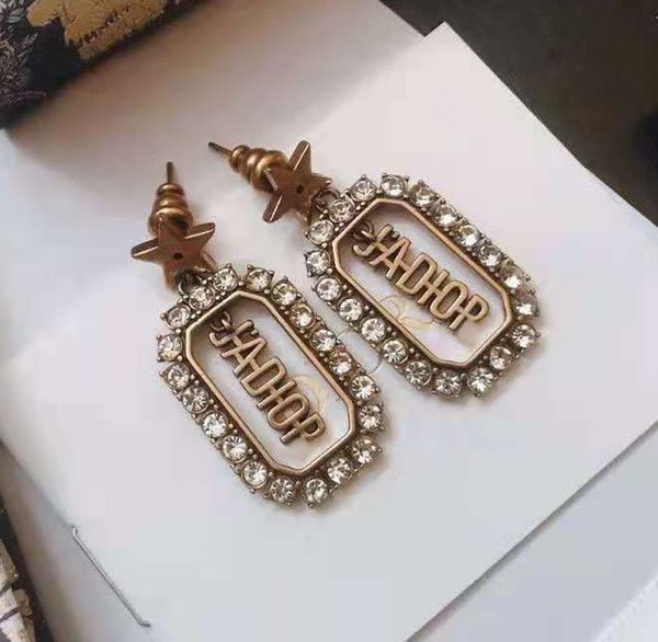 aaa designer jewelry earrings 2021 new letter pearl fashion personality net red earrings, Golden
aaa designer jewelry earrings 2021 new letter pearl fashion personality net red earrings, Golden