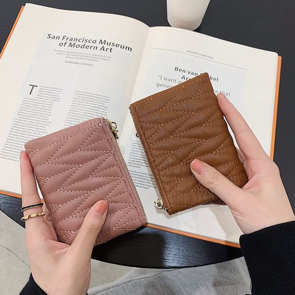 female new 2021 version of casual simple small wallet ins clutch wallet embroidery thread zipper korean small short rbjqm lianquan004, Red;black
female new 2021 version of casual simple small wallet ins clutch wallet embroidery thread zipper korean small short rbjqm lianquan004, Red;black