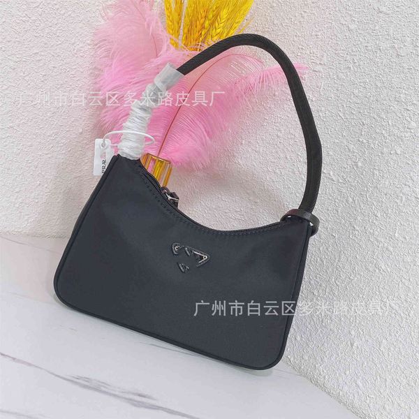 p jiapula armpit hobo nylon cloth three in one shoulder stick yang mi same middle ancient women's bag crossbody bag ysj
p jiapula armpit hobo nylon cloth three in one shoulder stick yang mi same middle ancient women's bag crossbody bag ysj