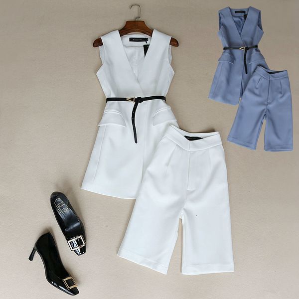 elegant women's garment new spring clothing fashion five-point waistcoat pants two-piece professional i9rw, Gray
elegant women's garment new spring clothing fashion five-point waistcoat pants two-piece professional i9rw, Gray