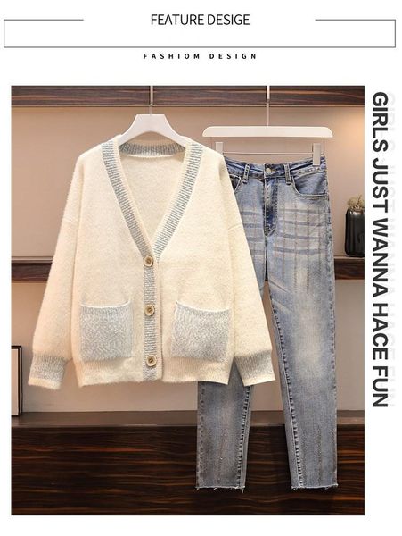 2021 new knitted 2 piece set autumn and pants slim year-old female costume elegant ensemble femme survetement casual suit, White
2021 new knitted 2 piece set autumn and pants slim year-old female costume elegant ensemble femme survetement casual suit, White