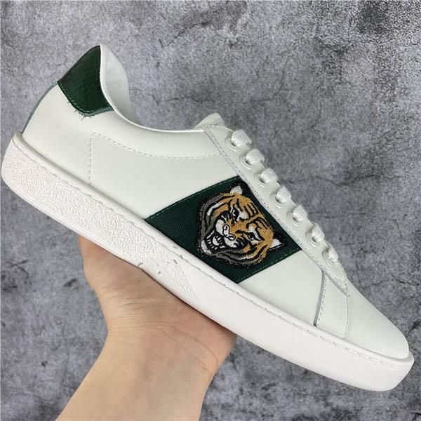 2021 silk men's and women's casual shoes fashion green red stripes black leather bee embroidery small accessories mjk001, Red;white
2021 silk men's and women's casual shoes fashion green red stripes black leather bee embroidery small accessories mjk001, Red;white
