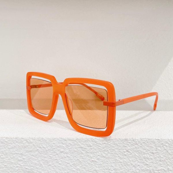 sunglasses 2021 big frame square hollow lens orange blue pink white women's kz40049u fashion high-quality men's glasses, White;black
sunglasses 2021 big frame square hollow lens orange blue pink white women's kz40049u fashion high-quality men's glasses, White;black